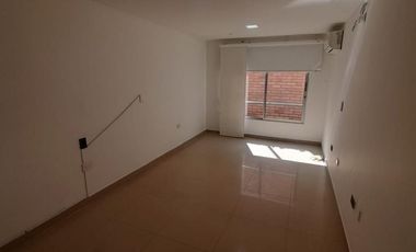 apartamento en venta en edf pietra santa. Cod V2291