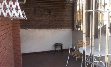 CASITA ENTR INDEP.TZA.PPIA(ES PH COMO UN TERR.PPIO)A MTS.HUMBOLDT(V.CRESPO)