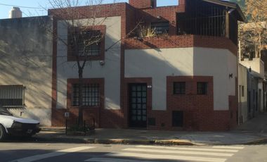 CASITA ENTR INDEP.TZA.PPIA(ES PH COMO UN TERR.PPIO)A MTS.HUMBOLDT(V.CRESPO)