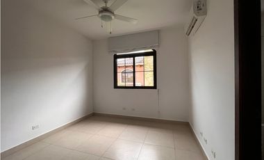 Venta de casa en Costa Sur, Ph Doral