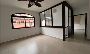 Venta de casa en Costa Sur, Ph Doral