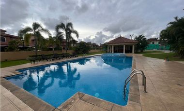 Venta de casa en Costa Sur, Ph Doral
