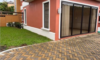 Venta de casa en Costa Sur, Ph Doral