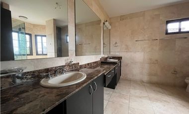 Venta de casa en Costa Sur, Ph Doral