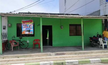 VENTA DE CASA EN LA GRANJA, MONTERA