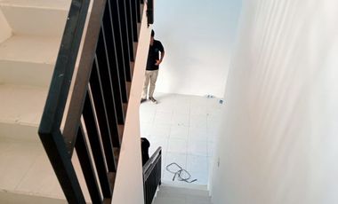 RUMAH SIAP HUNI 2 LT DEKAT DPRD KULON PROGO