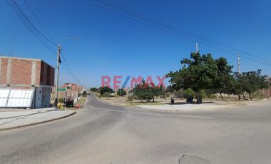 🏡 Venta de Terreno en La Rinconada - Tercera Etapa
🌟 ¡Haz realidad el proyecto de tus sueños! 🌟

📍 Ubicación estratégica en la urbanización La Rinc