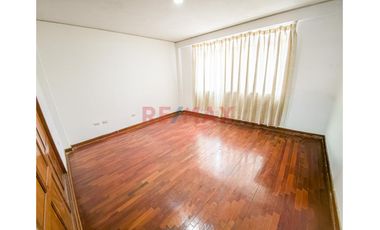 🏡 Casa En Venta – Urb. La Merced, Ate Vitarte