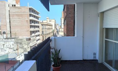 Departamento en alquiler 3 dormitorios living cocina comedor balcon terraza Rosario Centro
