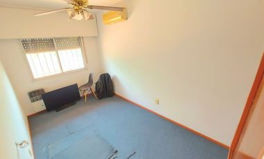 VENTA CASA 5 AMBIENTES, COCHERA Y PILETA BALLESTER