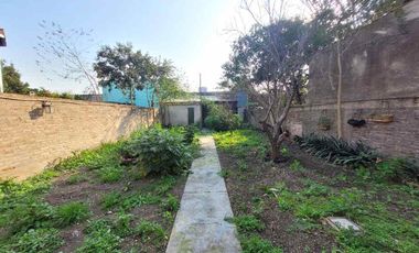 Casa Fondo en venta en Lanus Oeste