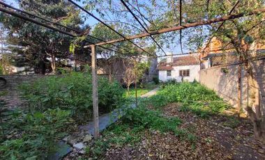 Casa Fondo en venta en Lanus Oeste