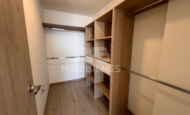 apartamento en arriendo en loma del escobero. Cod A57684