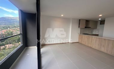 apartamento en arriendo en loma del escobero. Cod A57684