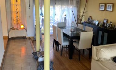 CASA MULTIFAMILIAR EN DOS PLANTAS