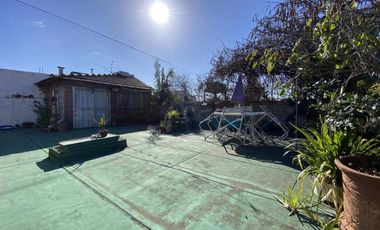 CASA MULTIFAMILIAR EN DOS PLANTAS