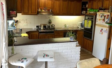 CASA MULTIFAMILIAR EN DOS PLANTAS
