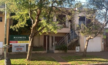 CASA MULTIFAMILIAR EN DOS PLANTAS