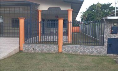 VENDO CASA DE SEGUNDA EN OPTIMAS CONDICIONES ALGARROBOS