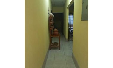 VENDO CASA DE SEGUNDA EN OPTIMAS CONDICIONES ALGARROBOS