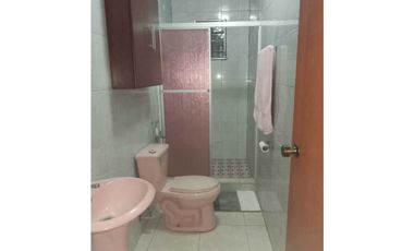 VENDO CASA DE SEGUNDA EN OPTIMAS CONDICIONES ALGARROBOS