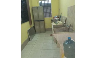 VENDO CASA DE SEGUNDA EN OPTIMAS CONDICIONES ALGARROBOS
