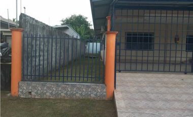 VENDO CASA DE SEGUNDA EN OPTIMAS CONDICIONES ALGARROBOS