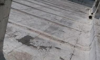 CASA AMERICANA DE 3 AMBIENTES CON LOCAL AL FRENTE EN VENTA - MORON
