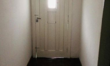 CASA AMERICANA DE 3 AMBIENTES CON LOCAL AL FRENTE EN VENTA - MORON