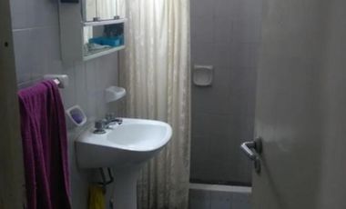 CASA AMERICANA DE 3 AMBIENTES CON LOCAL AL FRENTE EN VENTA - MORON