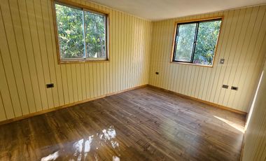 CASA NUEVA UN PISO EN SECTOR LAS PARRAS ARRIENDO