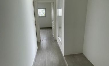 Venta de casa en el Barrio La Alameda -Canning