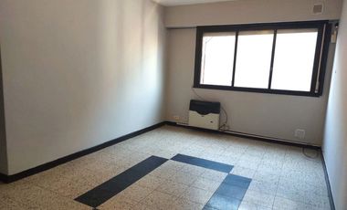 Excelente Departamento APTO PROFESIONAL