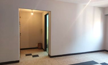 Excelente Departamento APTO PROFESIONAL