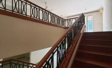 RUMAH at Jl KENCANA INDAH, PONDOK INDAH (SANGAT MENARIK)
