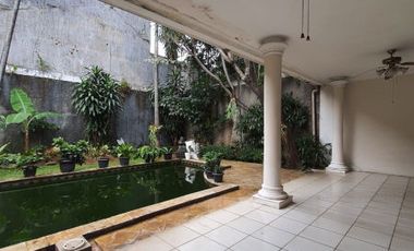 RUMAH at Jl KENCANA INDAH, PONDOK INDAH (SANGAT MENARIK)