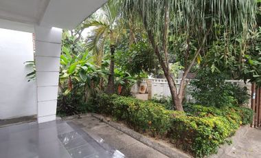 RUMAH at Jl KENCANA INDAH, PONDOK INDAH (SANGAT MENARIK)
