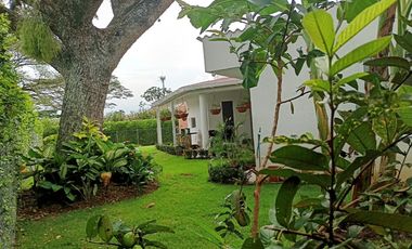 casa en venta en la morada. Cod V17017