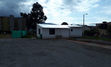 Renta de Excelente Terreno de 4.700 m² / 6.000 m² Cerca de Santa Maria /juan Molineros