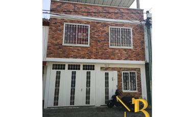 SE VENDE CASA EN EL BARRIO LA AMISTAD