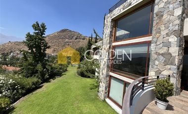 Casa en arriendo de 5 dorm. en Lo Barnechea