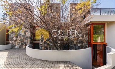 Casa en arriendo de 5 dorm. en Lo Barnechea