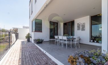 Residencia en Zibatá con ubicación privilegiada y doble terraza