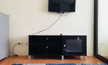 Furnished Condo with Parking Space for Rent in One Oasis