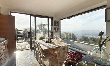 Casa en venta de 5 dorm. en Colina
