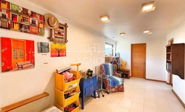 Casa en venta de 5 dorm. en Colina