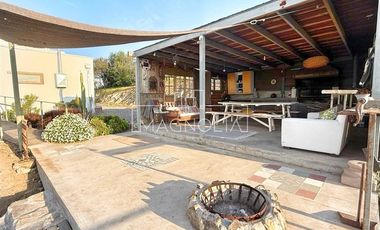 Casa en venta de 5 dorm. en Colina