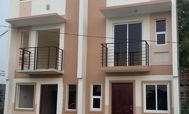 TOWNHOUSE FOR SALE IN VALENZUELA CITY