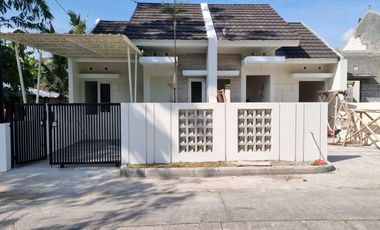 RUMAH CANTIK MODERN SIAP HUNI FREE PAJAK SHM DI PERUMAHAN MEWAH