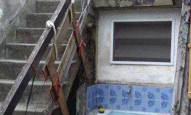 CASA MULTIFAMILIAR APTO 2 FAMILIAS EN LOTE DE 400 M2,  E/AUTO, QUINCHO Y FONDO LIBRE